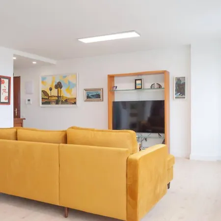 Avg Mirada A San Lorenzo Apartment *